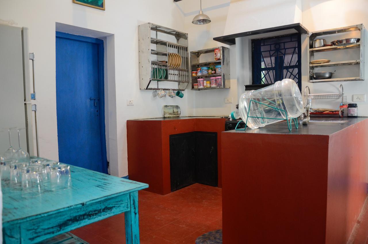 Woke Arpora Hostel Buitenkant foto